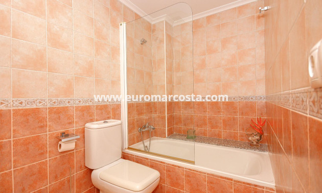 Sale - Apartment / flat - Torrevieja - TORREVIEJA