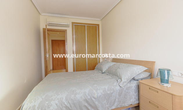 Sale - Apartment / flat - Torrevieja - TORREVIEJA