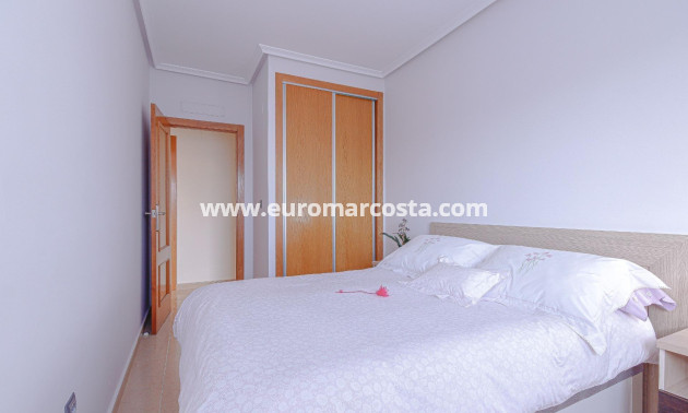 Sale - Apartment / flat - Torrevieja - TORREVIEJA