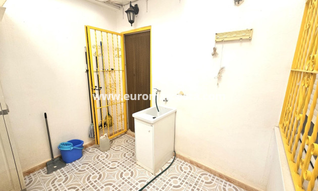 Venta - Bungalow Planta Baja - Torrevieja - TORREVIEJA