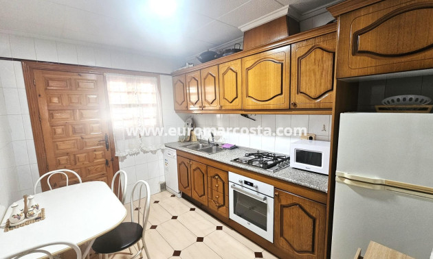 Sale - Townhouse - La Mata