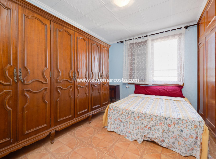 Sale - Apartment / flat - Torrevieja - TORREVIEJA