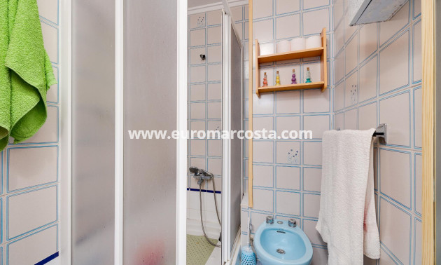 Sale - Apartment / flat - Torrevieja - TORREVIEJA