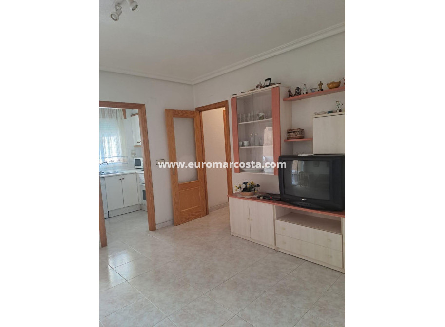 Objekte zum Wiederverkauf - Wohnung - Torrevieja - TORREVIEJA