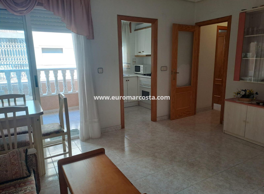 Objekte zum Wiederverkauf - Wohnung - Torrevieja - TORREVIEJA