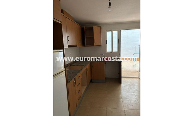 Sale - Apartment / flat - Almoradi - Centro urbano 2