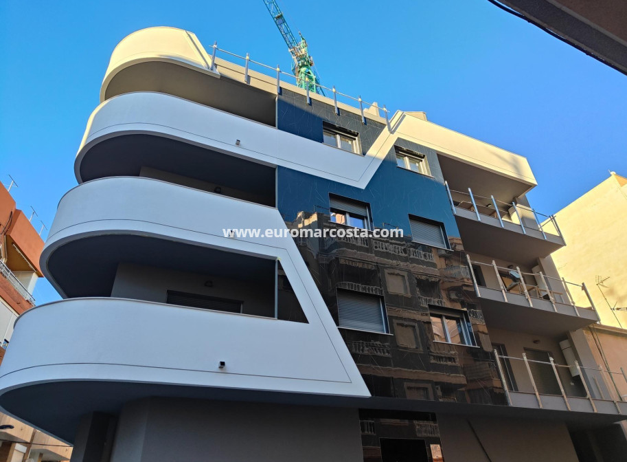 Venta - Apartamento / piso - Torrevieja - TORREVIEJA