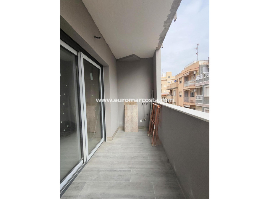 Venta - Apartamento / piso - Torrevieja - TORREVIEJA