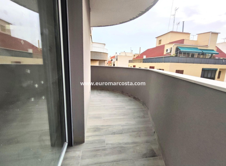 Venta - Apartamento / piso - Torrevieja - TORREVIEJA