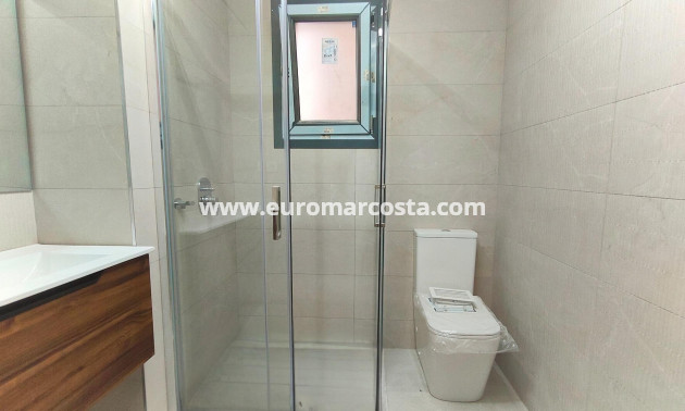 Venta - Apartamento / piso - Torrevieja - TORREVIEJA