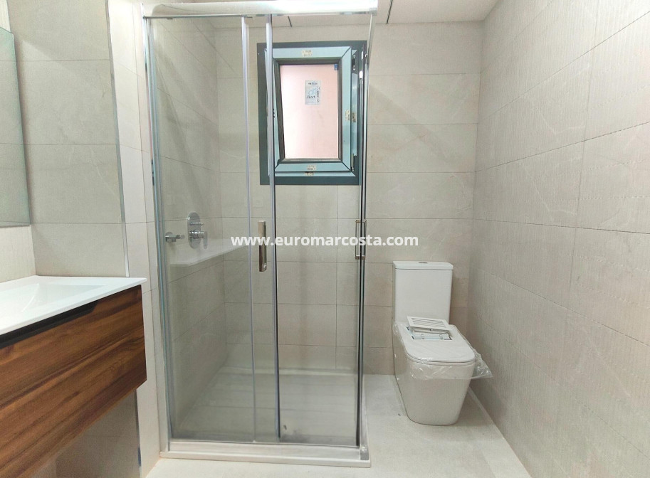 Venta - Apartamento / piso - Torrevieja - TORREVIEJA