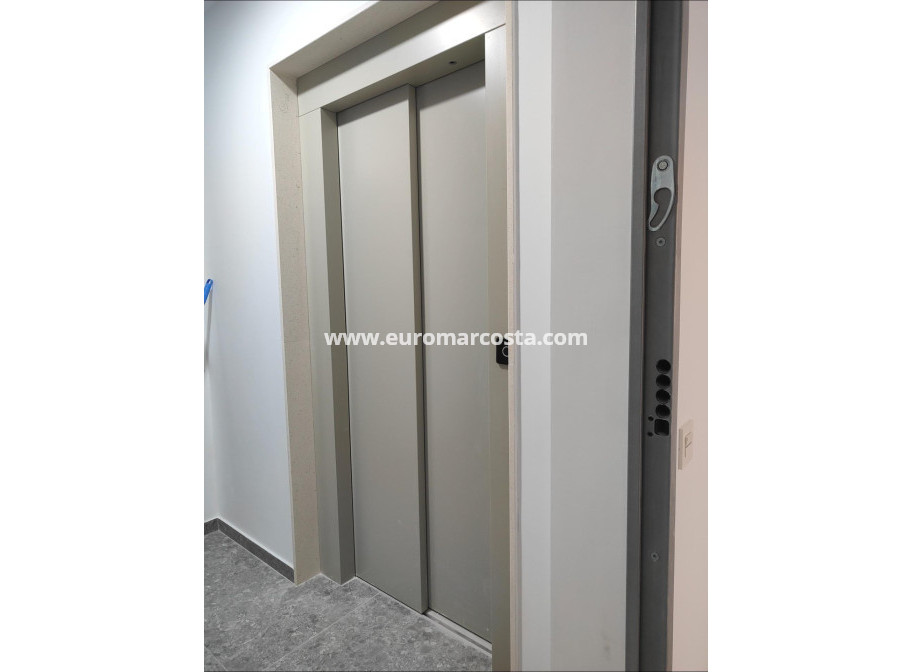 Venta - Apartamento / piso - Torrevieja - TORREVIEJA