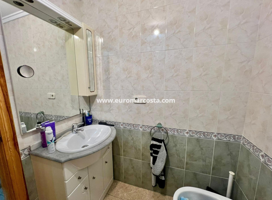 Venta - Apartamento / piso - Torrevieja - TORREVIEJA