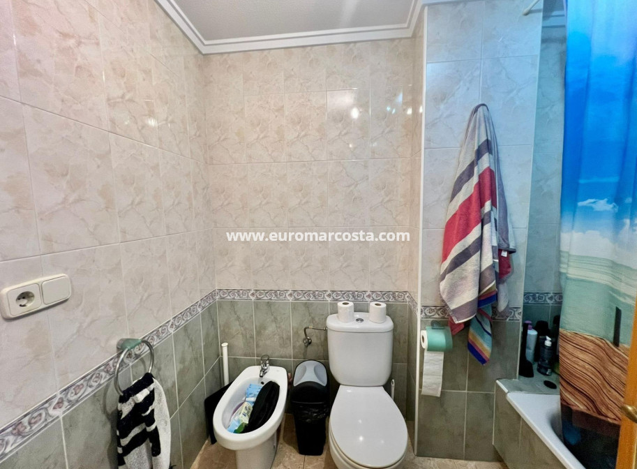 Venta - Apartamento / piso - Torrevieja - TORREVIEJA