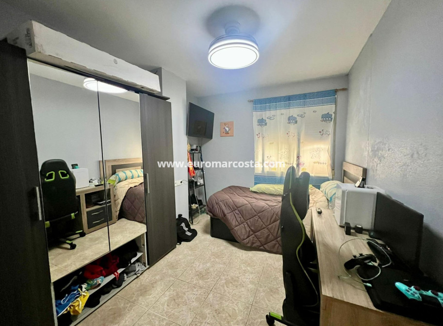 Venta - Apartamento / piso - Torrevieja - TORREVIEJA