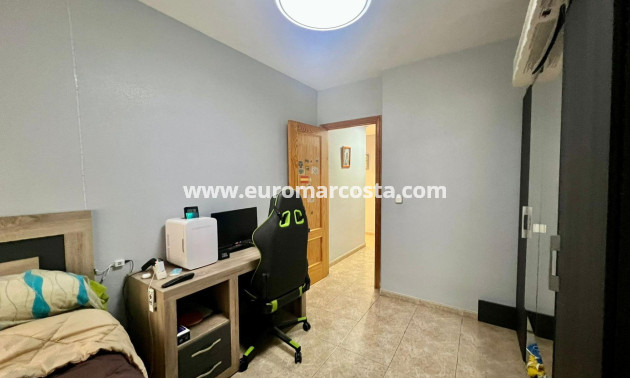 Venta - Apartamento / piso - Torrevieja - TORREVIEJA