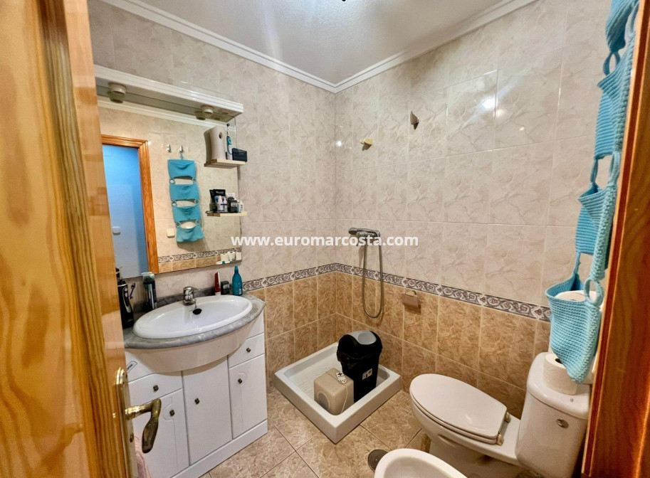 Venta - Apartamento / piso - Torrevieja - TORREVIEJA