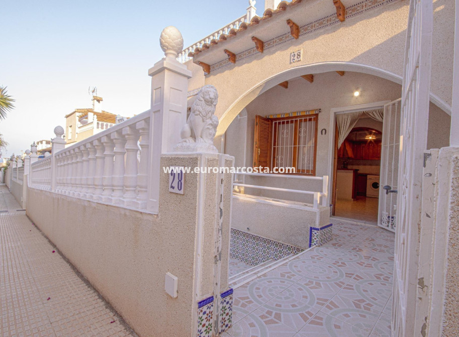 Venta - Bungalow - Torrevieja - Los Balcones - Los Altos del Edén