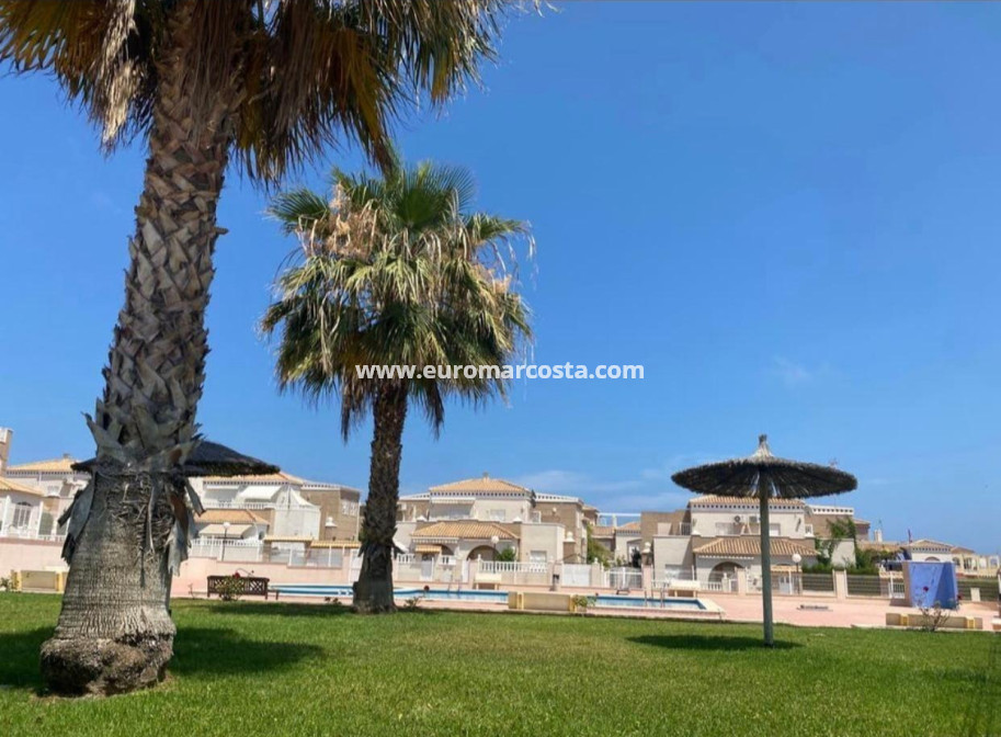 Venta - Villa - Torrevieja - TORREVIEJA