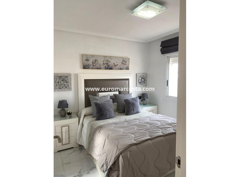 Venta - Villa - Torrevieja - TORREVIEJA