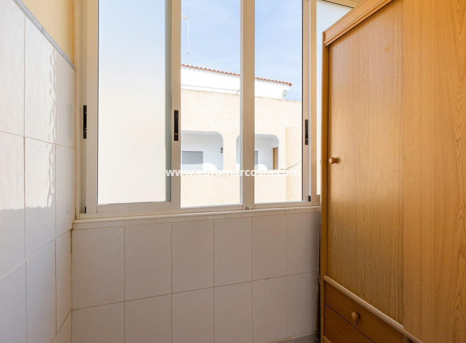 Objekte zum Wiederverkauf - Wohnung - Torrevieja - Los Europeos