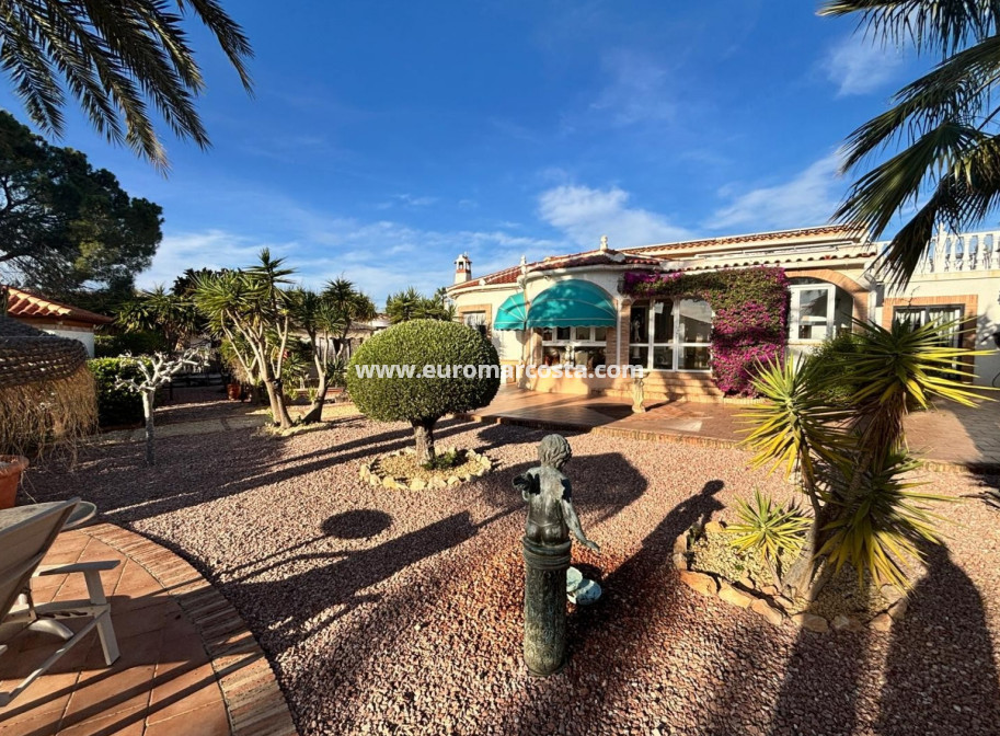 Venta - Detached House / Villa - Ciudad Quesada - CENTRO