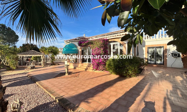 Venta - Detached House / Villa - Ciudad Quesada - CENTRO