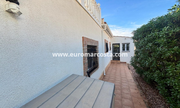 Venta - Detached House / Villa - Ciudad Quesada - CENTRO