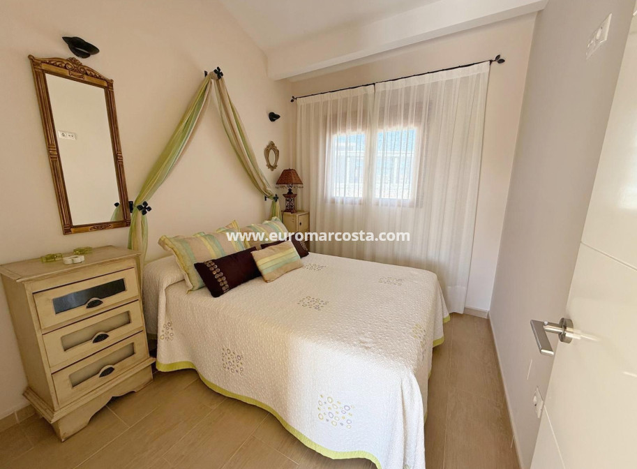 Sale - Bungalow Planta Alta - Guardamar del Segura