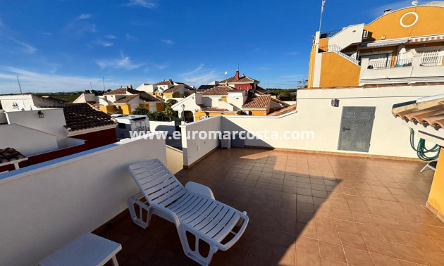 Objekte zum Wiederverkauf - Detached House / Villa - Los Montesinos