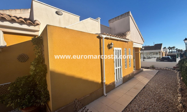 Objekte zum Wiederverkauf - Detached House / Villa - Los Montesinos