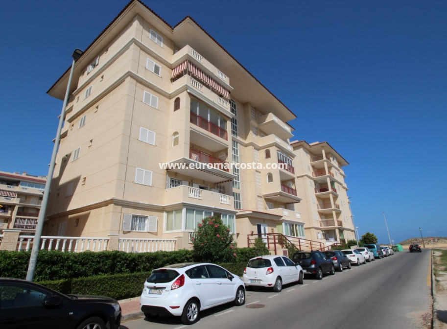 Sale - Apartment / flat - La Mata