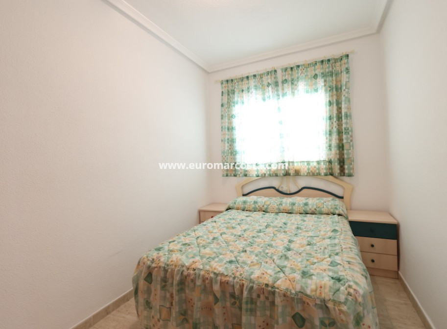 Sale - Apartment / flat - La Mata