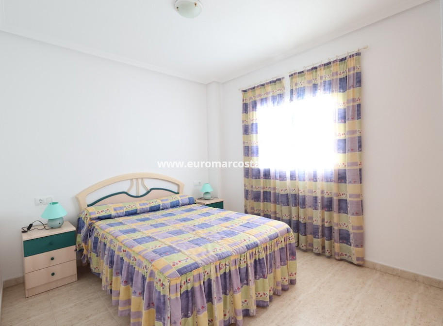 Sale - Apartment / flat - La Mata