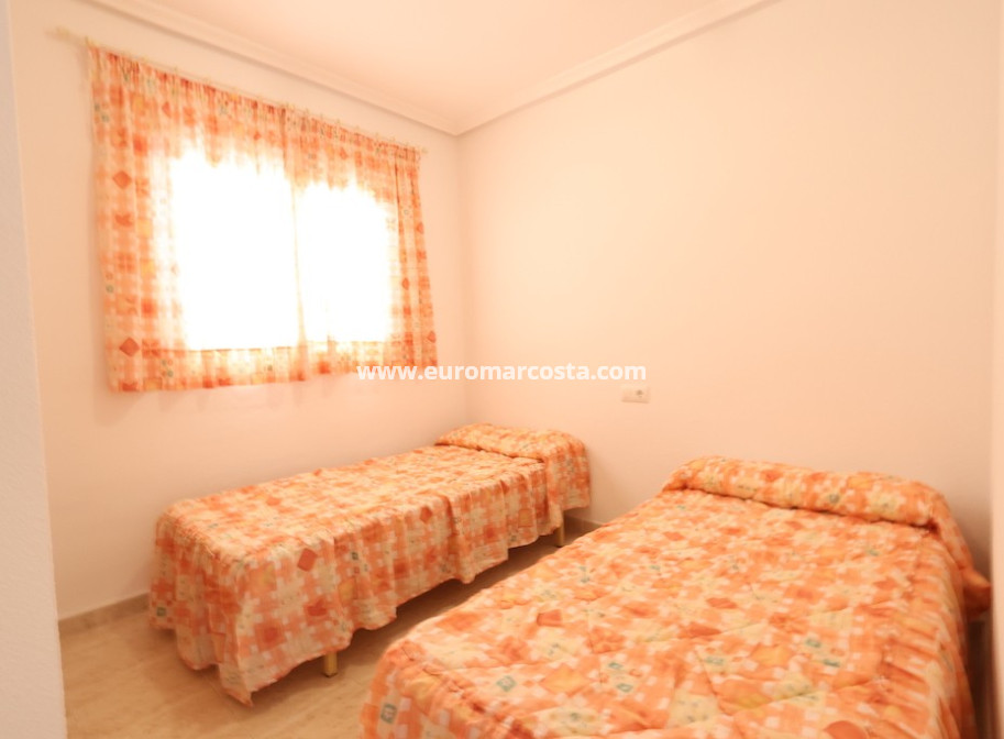 Sale - Apartment / flat - La Mata