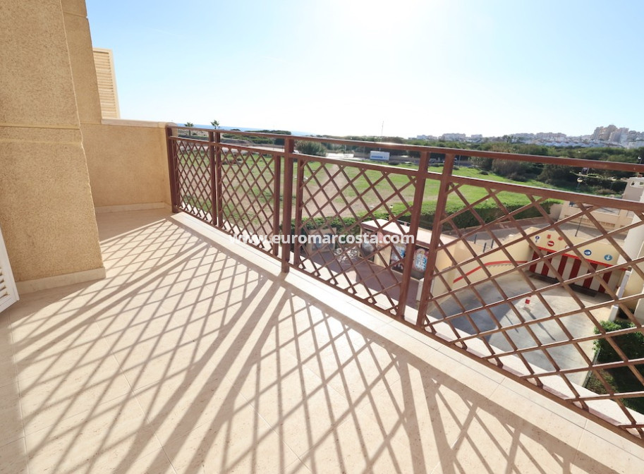 Sale - Apartment / flat - La Mata