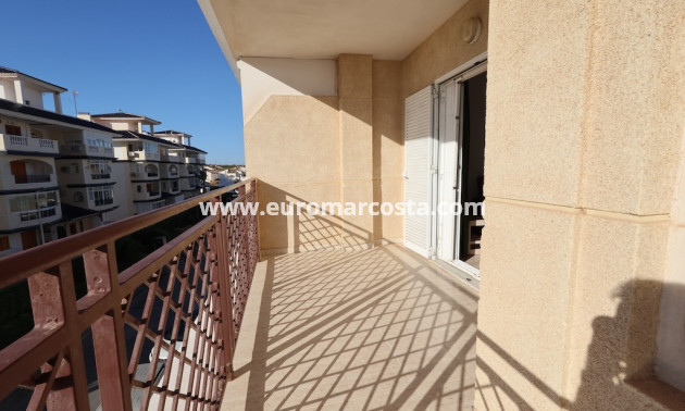 Sale - Apartment / flat - La Mata