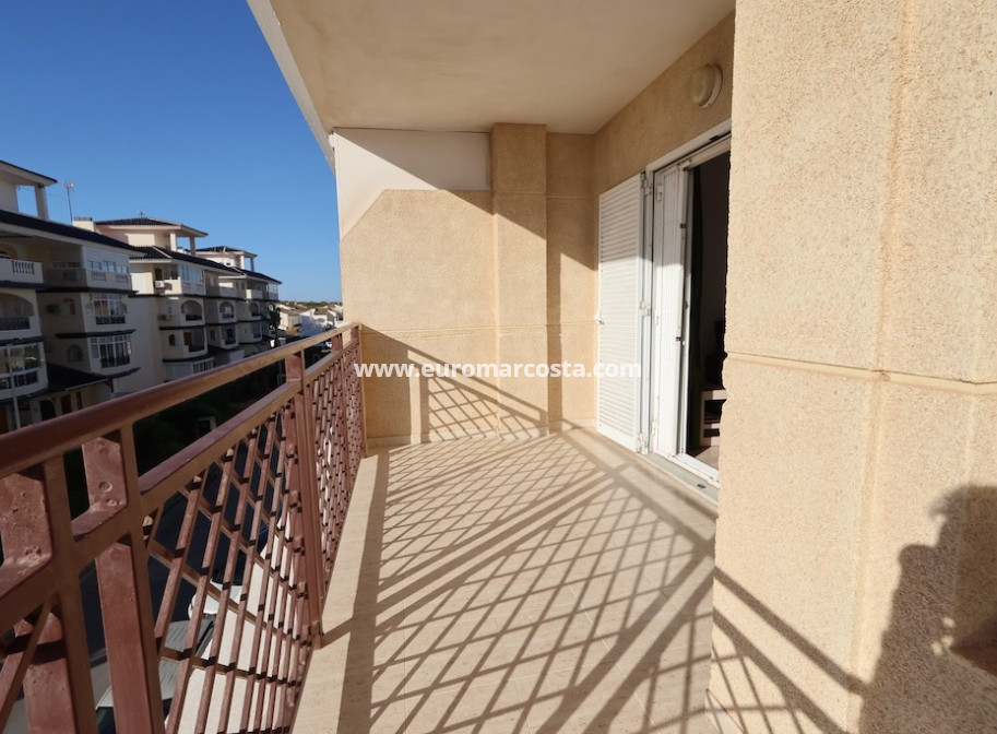 Sale - Apartment / flat - La Mata