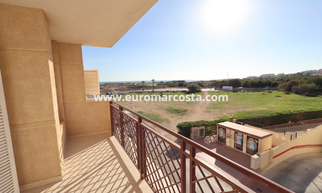 Sale - Apartment / flat - La Mata