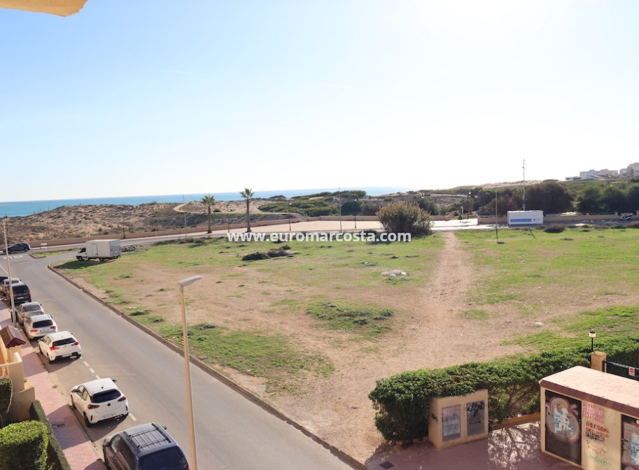 Sale - Apartment / flat - La Mata