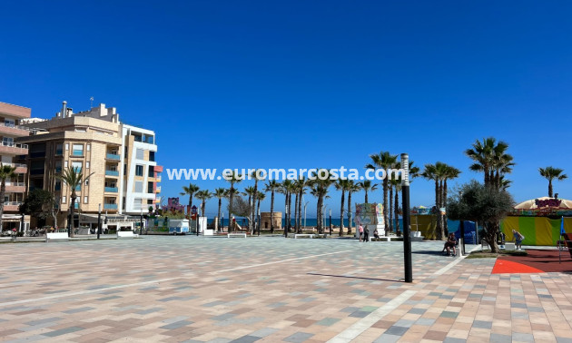 Sale - Apartment / flat - La Mata