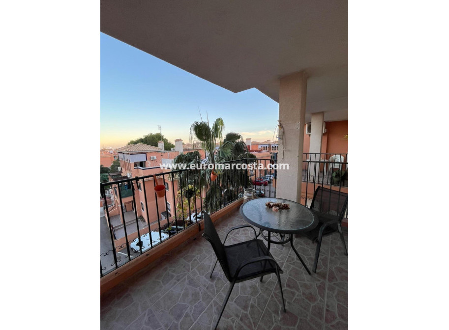 Venta - Apartamento / piso - Orihuela Costa - Los Almendros-La Florida