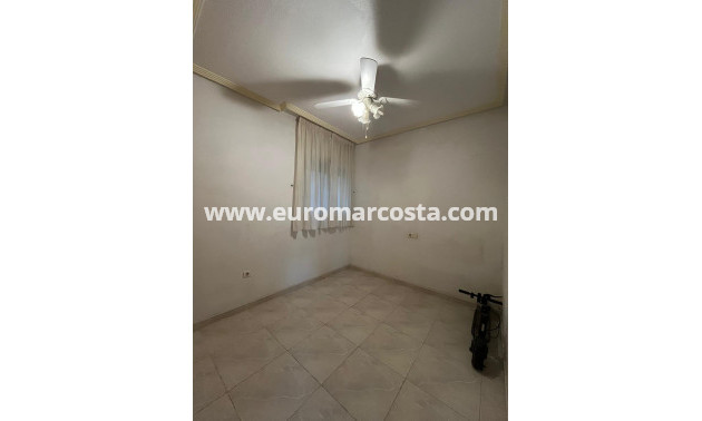 Venta - Apartamento / piso - Orihuela Costa - Los Almendros-La Florida