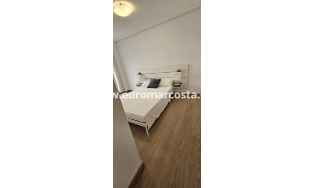 Venta - Apartamento / piso - Torrevieja - TORREVIEJA