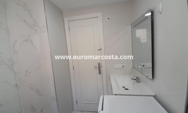 Venta - Apartamento / piso - Torrevieja - TORREVIEJA