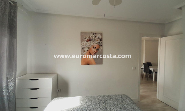 Venta - Apartamento / piso - Torrevieja - TORREVIEJA