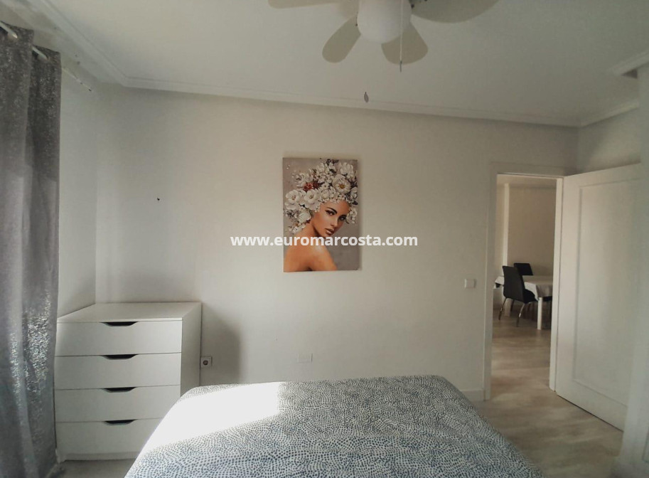 Venta - Apartamento / piso - Torrevieja - TORREVIEJA