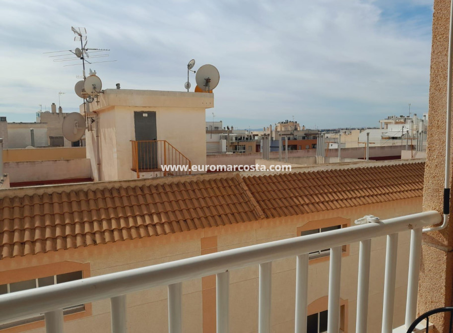 Venta - Apartamento / piso - Torrevieja - TORREVIEJA