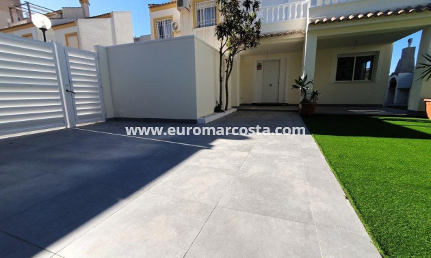 Venta - Villa - Torrevieja - TORREVIEJA