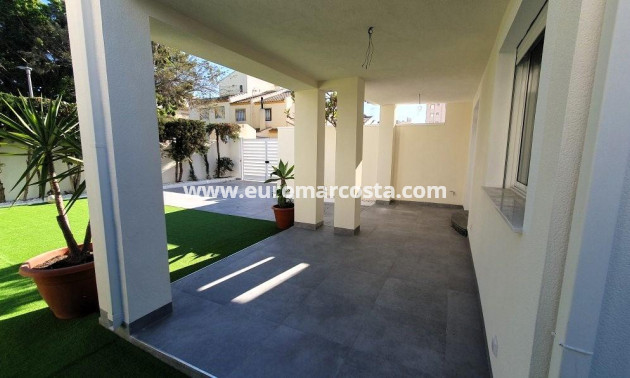 Venta - Villa - Torrevieja - TORREVIEJA